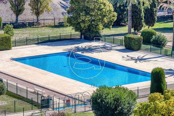  Mandelieu-la-Napoule