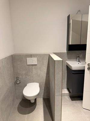 Großes Badezimmer.jpeg