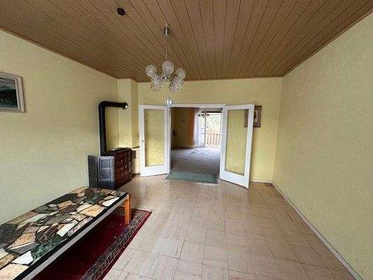 Wohnzimmer 2 mit Esszimmer weitere Ansicht