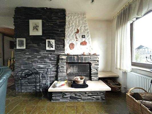 Offener Kamin im Erdgeschoss