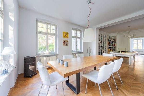 Großzügiger Essbereich