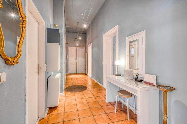 Der Flur verbindet alle Räume