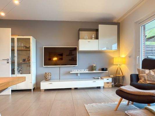 Moderne Fliesen und Einrichtung