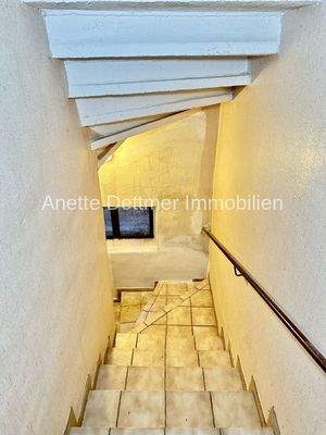 17 Zugang zum Keller