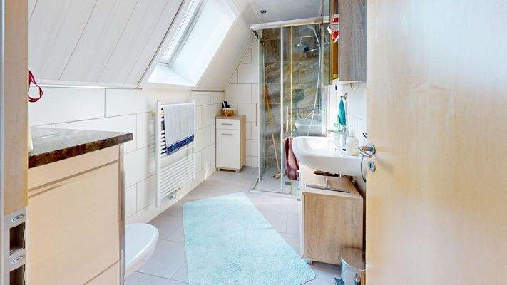 4-Nordstrae-Bathroom 1