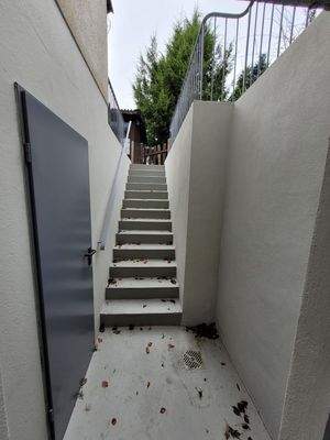 Bild 17 Kelleraussentreppe zum Garten