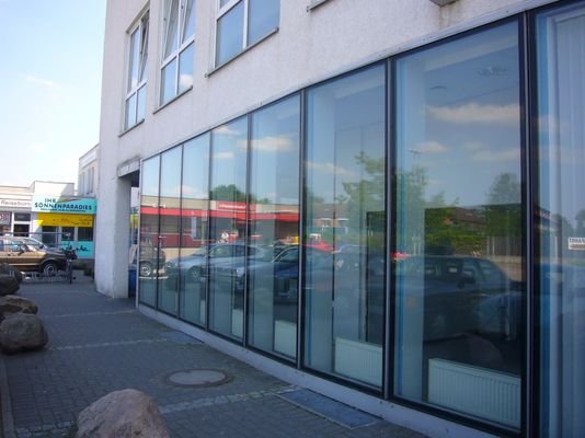 Moderne Glasfront