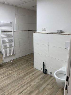 ...und Waschmaschinenanschluss.jpeg