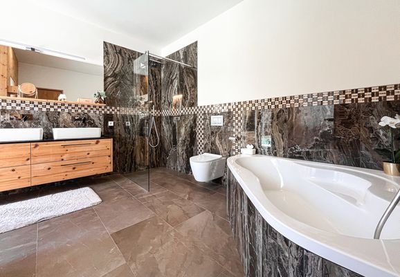 Hauptbadezimmer