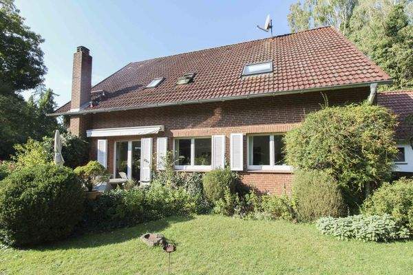 Hausansicht vom Garten 3