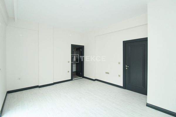 Villa with Pool Within Walking Distance of the Port in Bursa Mudanya