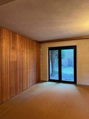 Wohnzimmer mit Terrassenausgang 2