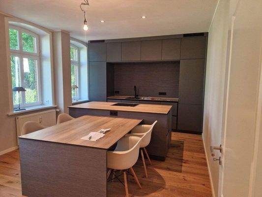 Küchen- und Essbereich