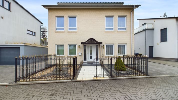 Hausansicht Vorderseite