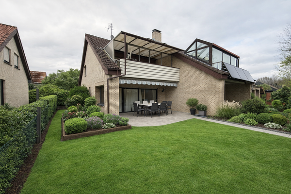 Gestaltungsvorschlag/Aufwertungsmöglichkeit für Außenanlagen und Garten (virtuelle Simulation)