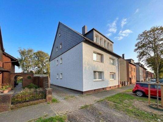 Straßenseitige Hausansicht