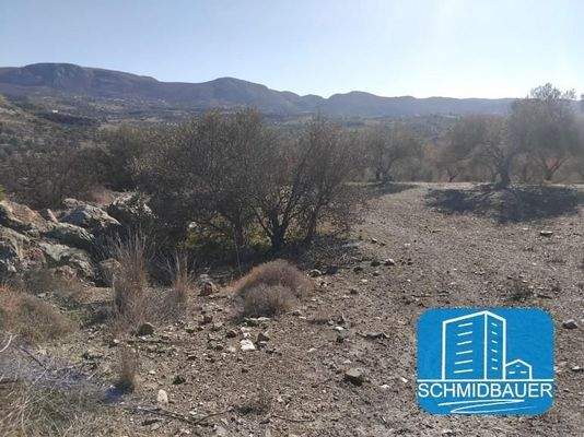 Kreta, Sivas: Grundstück am Ortsrand mit 360-Grad-Aussicht zu verkaufen