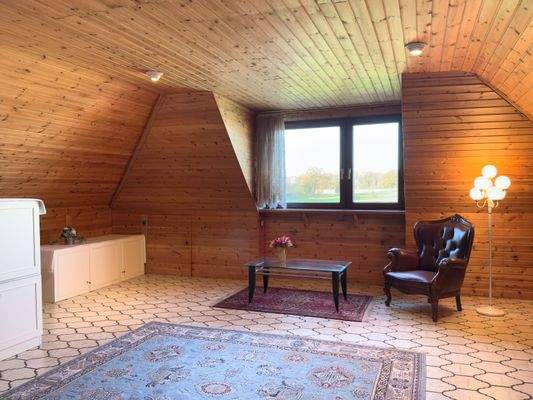 Wohnlich ausgebautes Dachgeschoss