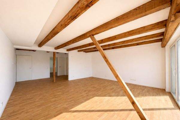 Whg 13 Wohnraum I leer