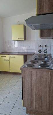 Küche (derzeit noch mit Einbauuten)