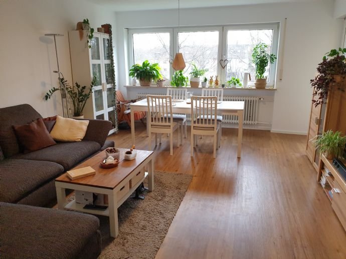 Von Privat in Nürnberg-Zabo: freie 3-Zimmer-Wohnung mit Blick ins Grüne