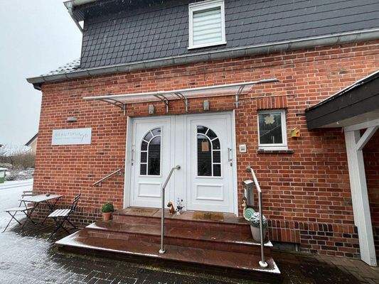 Eingang zum Studio und zur OG-WG