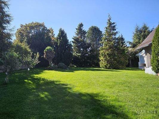 Grundstück Rückseite