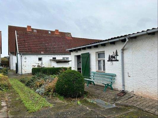 Nebengelass inkl. Garage