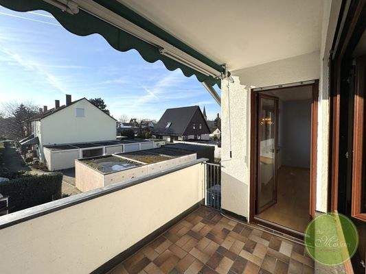 ... Platz für ein Tischchen und ...