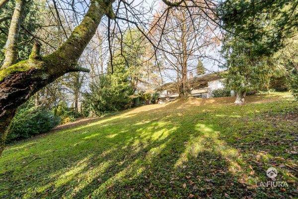 Exklusives Grundstück