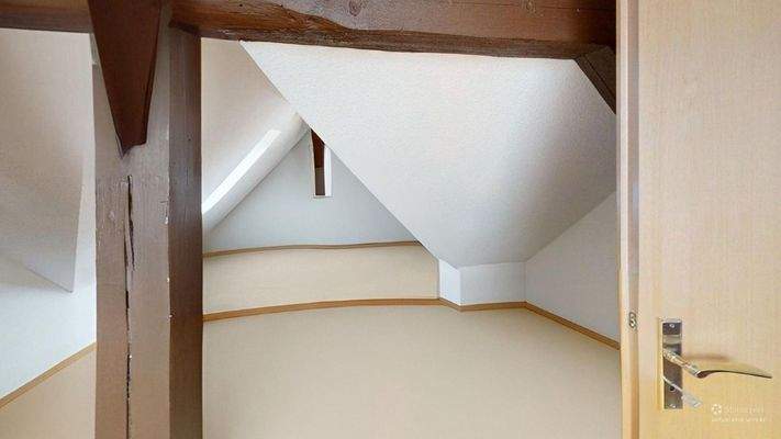 6-Meinerstrae-Bedroom-Defurnished 5