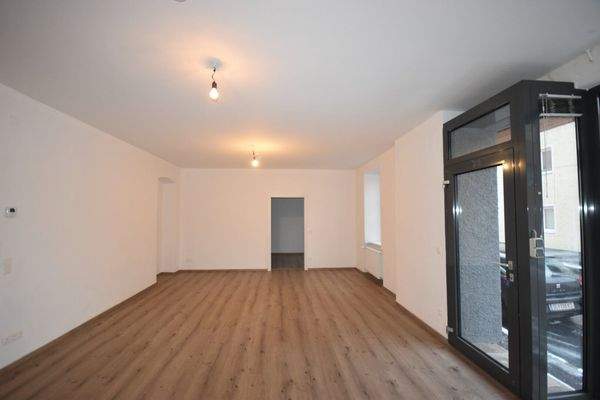 Ansicht - Modernisierte GESCHÄFTSFLÄCHE oder BÜRO in Jahrhundertwendehaus Miete Itzling Salzburg