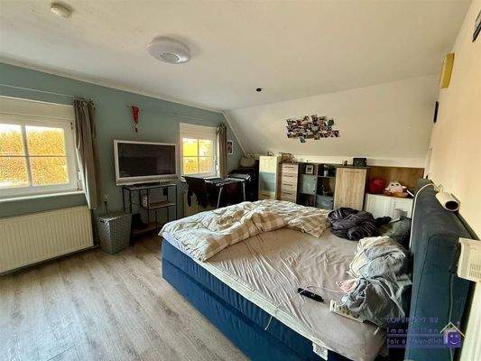 22 FF 151 Schlafen OG