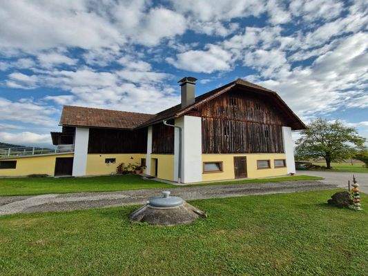 Stadl mit Tennenauffahrt