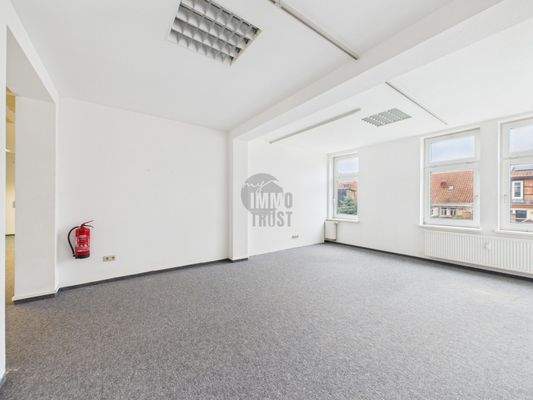 Gewerbe_Vorderhaus_1.OG_4