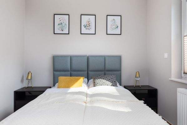 14_12_sypialnia na wprost.jpg