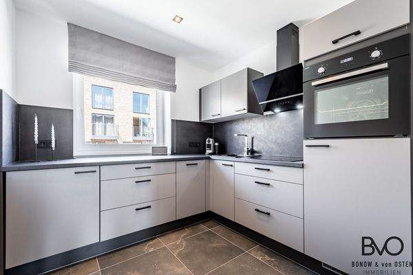 Hochwertige Einbauküche