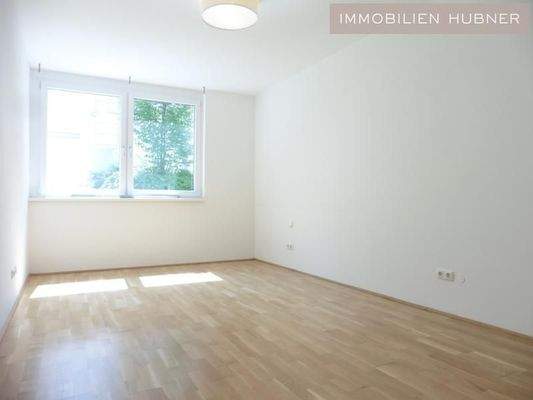 großes Schlafzimmer