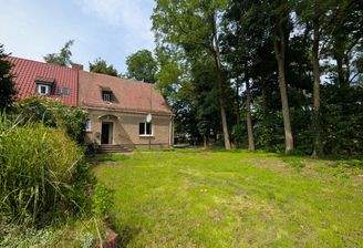 Ansicht Haus Vorgarten