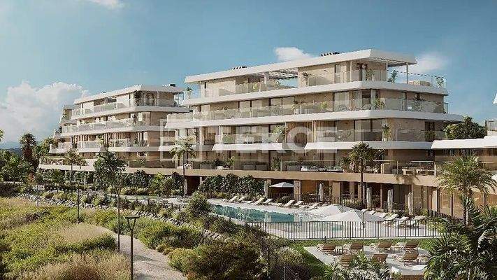 Seaview Homes in Natural Setting of Estepona