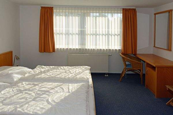 1.OG Zimmer beispielhaft