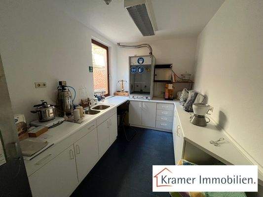 ehemalige Apotheke im EG