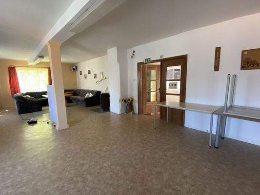 großer Saal im Obergeschoss