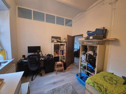 Zimmer (eigentliche Küche)