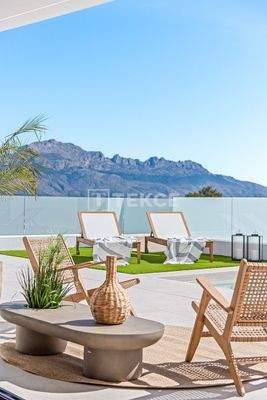Elegant Detached Luxurious Villas with Pools in Polop Alicante