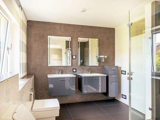 Badezimmer Ansicht 1