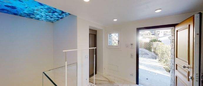 Stiegenhaus beim Haupteingang