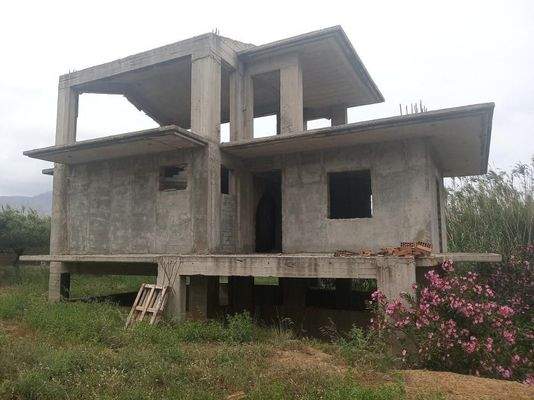 Kreta, Trachilos: Investitionsprojekt - 3 Rohbau-Villen zu verkaufen