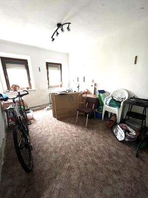 Wohn-/Gewerbeeinheit im Erdgeschoss