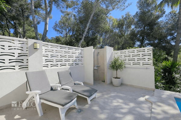 1B495F79-53FE-4DB0-BB82-46E2AF8D0204